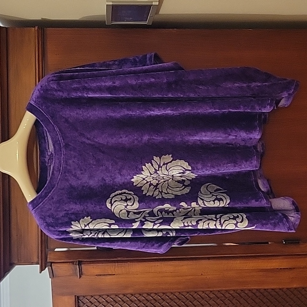 Heyne Bogut | Purple Velvet Short Sleeve Top Gray Design Art To Wear - Size M